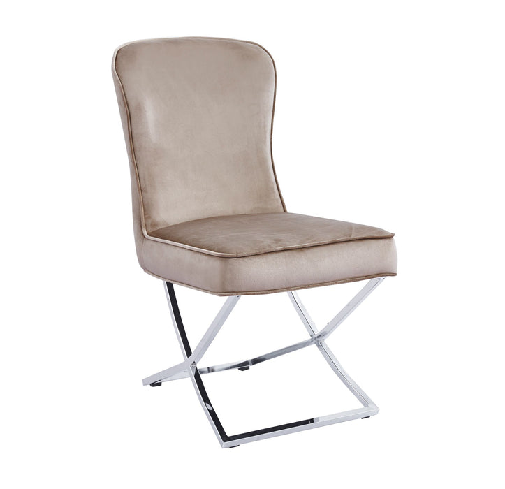 Monaco Velvet Eetkamerstoel – Luxe met Klassiek Karakter