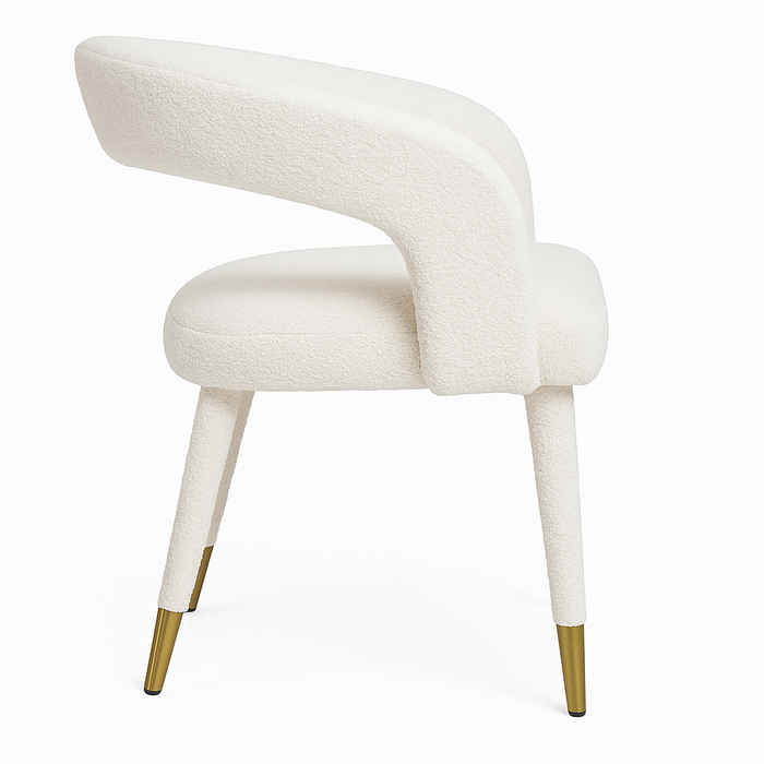 Lunetta – Bouclé eetkamerstoel met open rug en gouden details