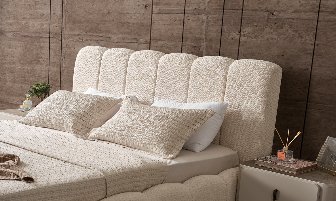 Aura Soft Bedroom – Luxe, Rust en Comfort in Perfecte Harmonie