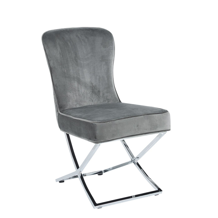 Monaco Velvet Eetkamerstoel – Luxe met Klassiek Karakter