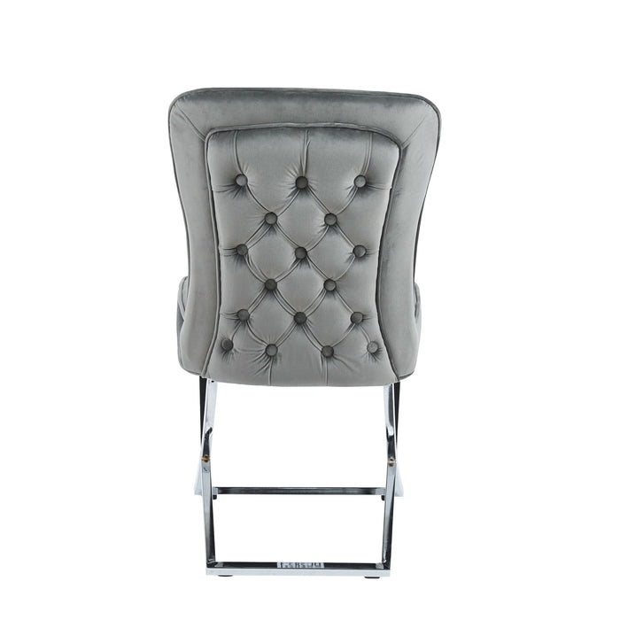 Monaco Velvet Eetkamerstoel – Luxe met Klassiek Karakter